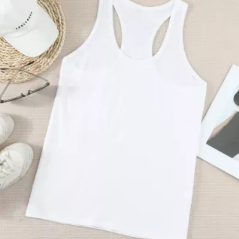 New boutique basic tank White 2x  available - Picture 7 of 16
